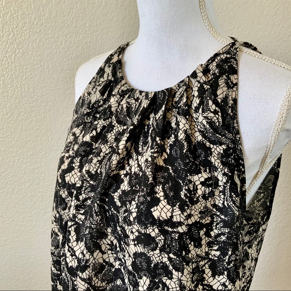 Violet + Claire Sleeveless Blouse Black Lace Print